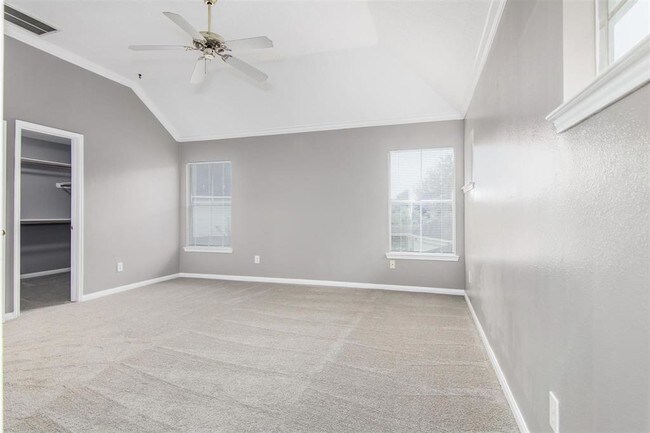Building Photo - 2117 Enchanted Lake Dr