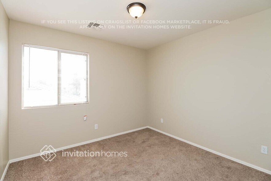 Building Photo - 3417 W Wayland Dr