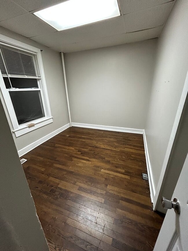 Building Photo - 201 N 16 St