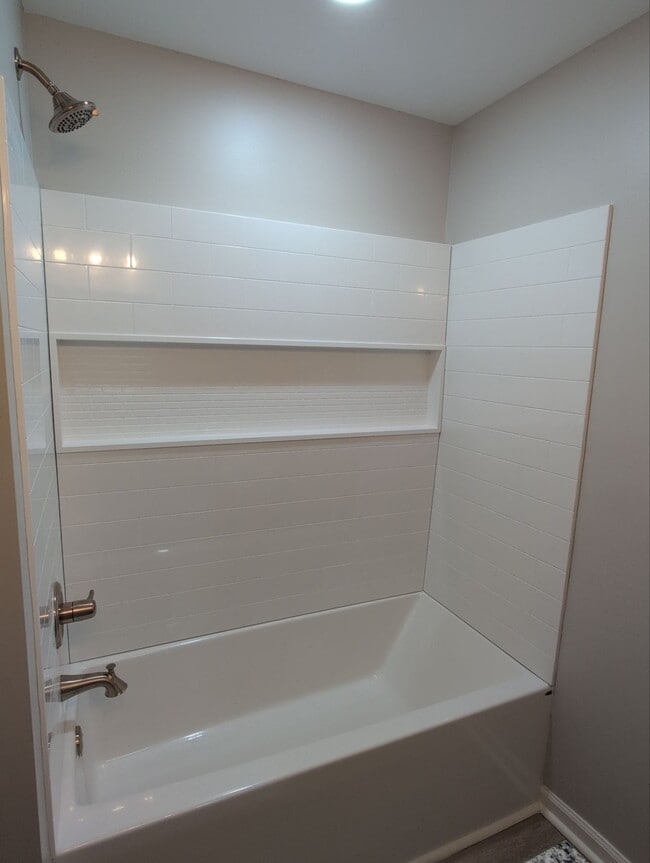 Building Photo - 3210 Delia Ln NW