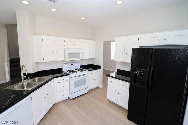 Building Photo - 9450 Spellman Ct