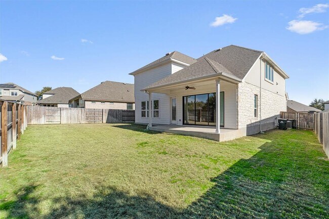 Building Photo - 508 Pinnacle View Dr