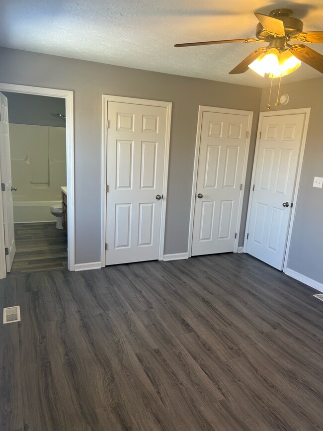 Building Photo - 1068 Edgewood Way