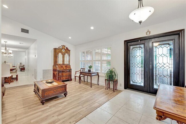 Building Photo - 5655 NW 86th Ave