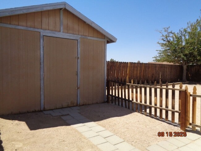 Building Photo - Nice & Clean One Story Home Offering 1374 ...