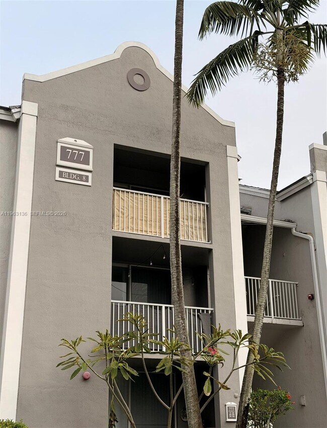 Building Photo - 777 SW 111th Way