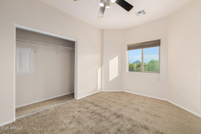 Building Photo - 12050 N Panorama Dr