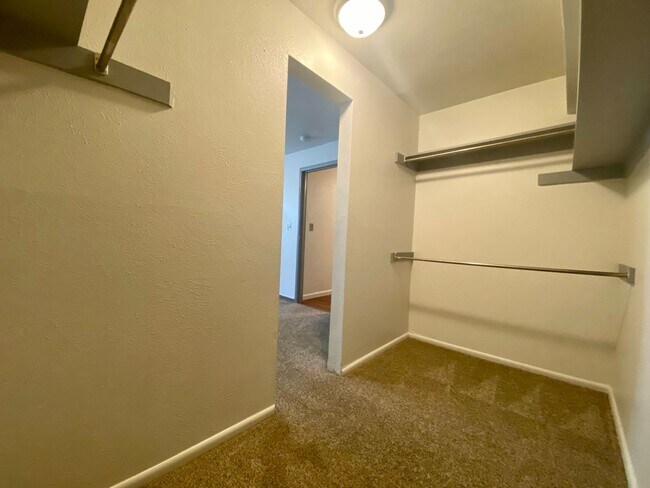 Building Photo - 4160 W 74th Ave