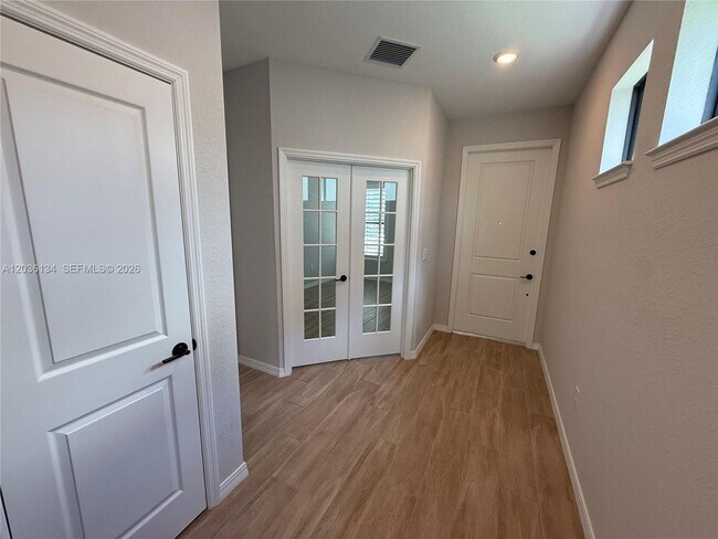 Building Photo - 8112 NW 78th St