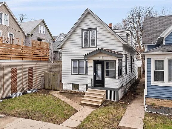 Building Photo - 2431 S Williams St