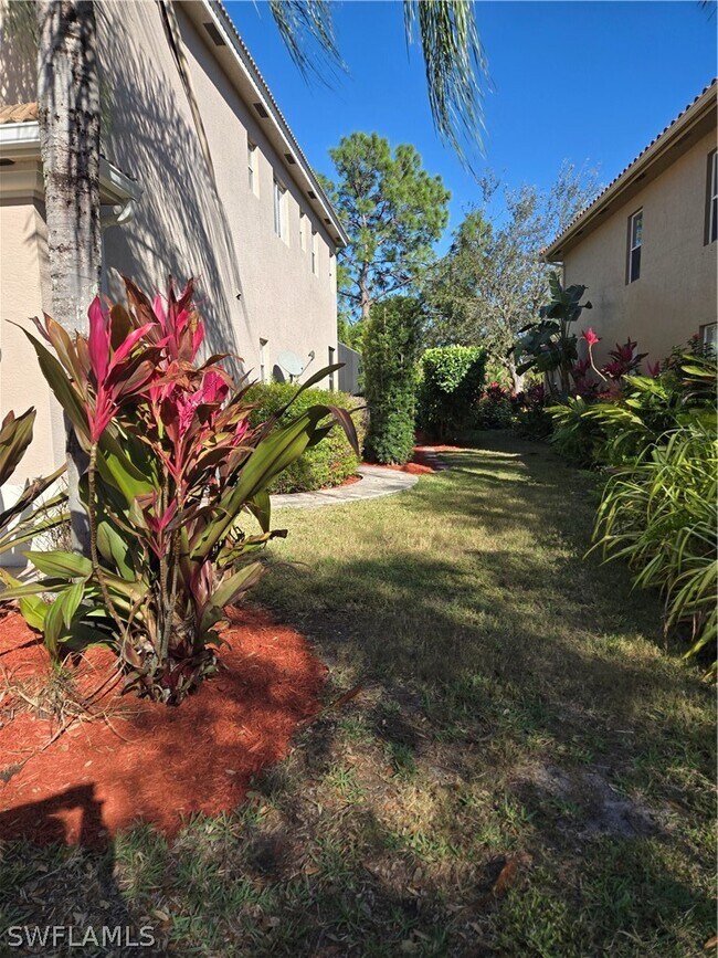 Building Photo - 1949 Par Dr