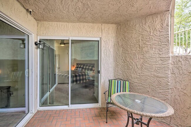 Building Photo - 7474 E Earll Dr