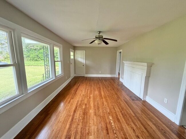 Building Photo - Coming Soon! Masonboro-south Wilmington location charming country home