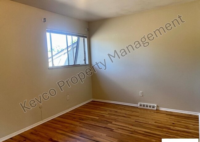 Building Photo - 2801-2805 Stanford Rd