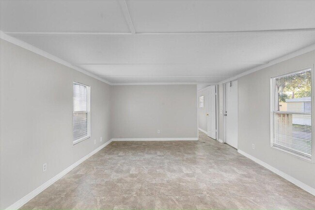 Building Photo - 10166 103rd St