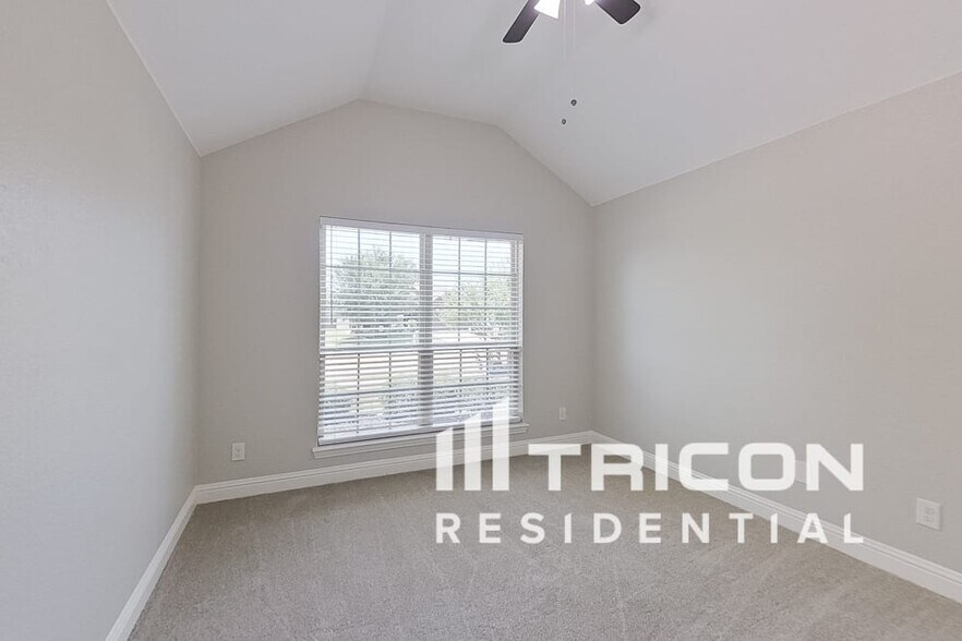 Building Photo - 214 Old Spanish Trail