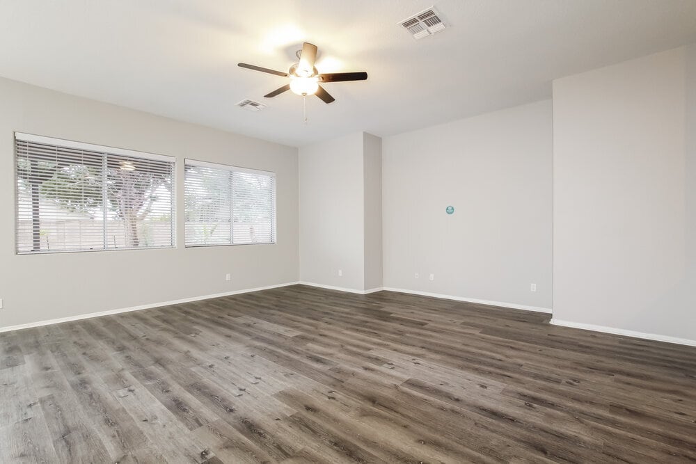 Building Photo - 13587 W Tara Ln