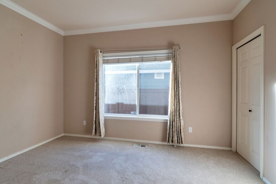 Building Photo - 12730 SE 302nd St