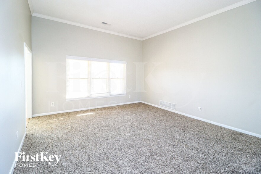 Building Photo - 9297 Sarsen Dr