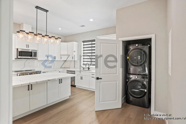 Building Photo - 3649 Wilmington Rd