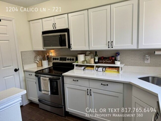 Building Photo - 1204 Calico Ln