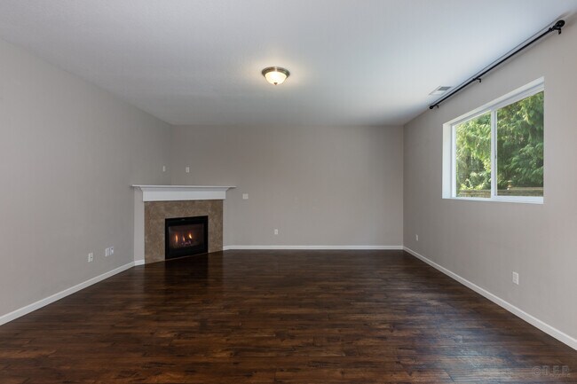 Building Photo - 33284 SW Havlik Dr