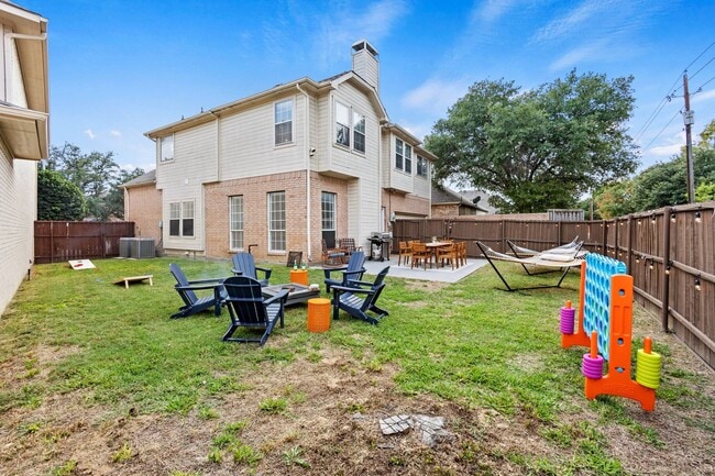 Building Photo - 2717 Orchid Dr