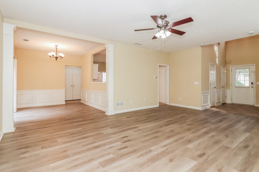 Building Photo - 1033 Dunedin Trail