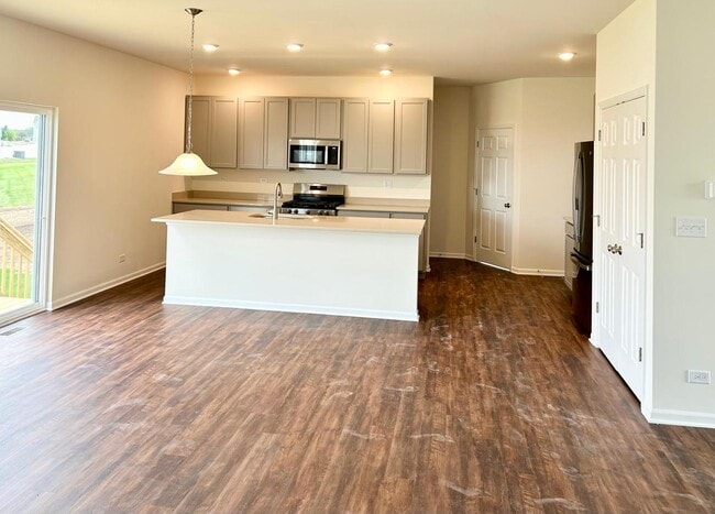 Building Photo - 2310 Truman Trail
