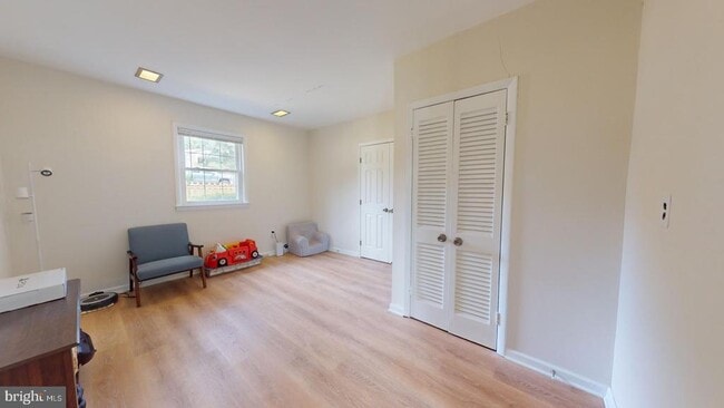 Building Photo - 5810 Helmsdale Ln