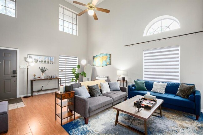 Building Photo - 13803 Randalstone Dr