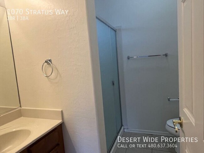 Building Photo - 1070 Stratus Way