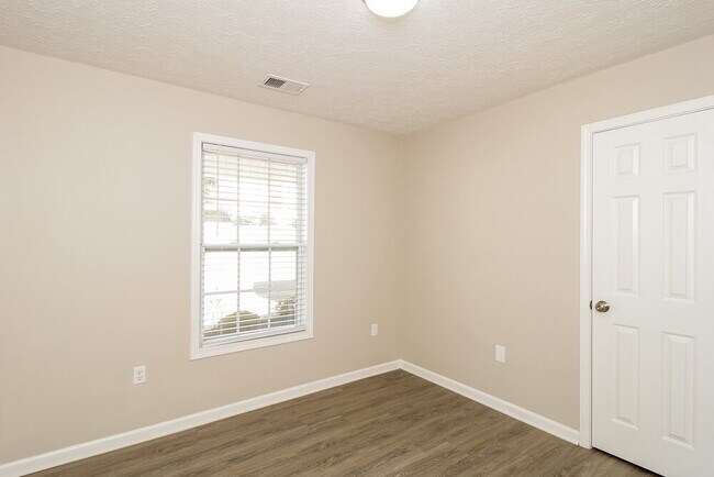 Building Photo - 309 Johnny Ln