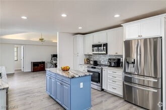 Building Photo - 2250 Rio De Janeiro Ave
