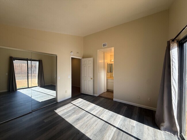 Building Photo - 43632 San Francisco Ave