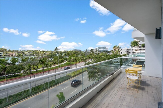 Building Photo - 6362 Collins Ave