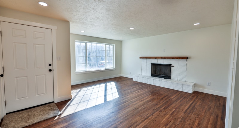 Building Photo - 350 W 2575 N