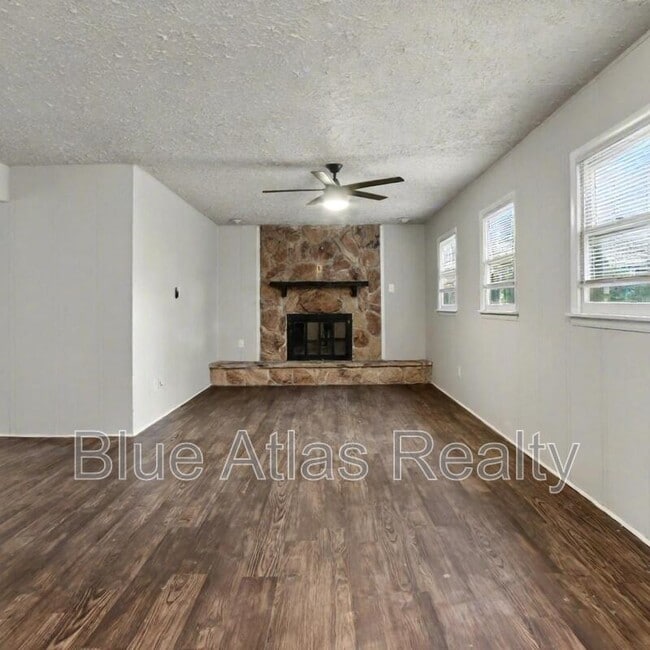 Building Photo - 4204 Pate Dr