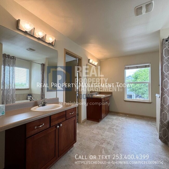 Building Photo - 9911 198th Ave Ct E