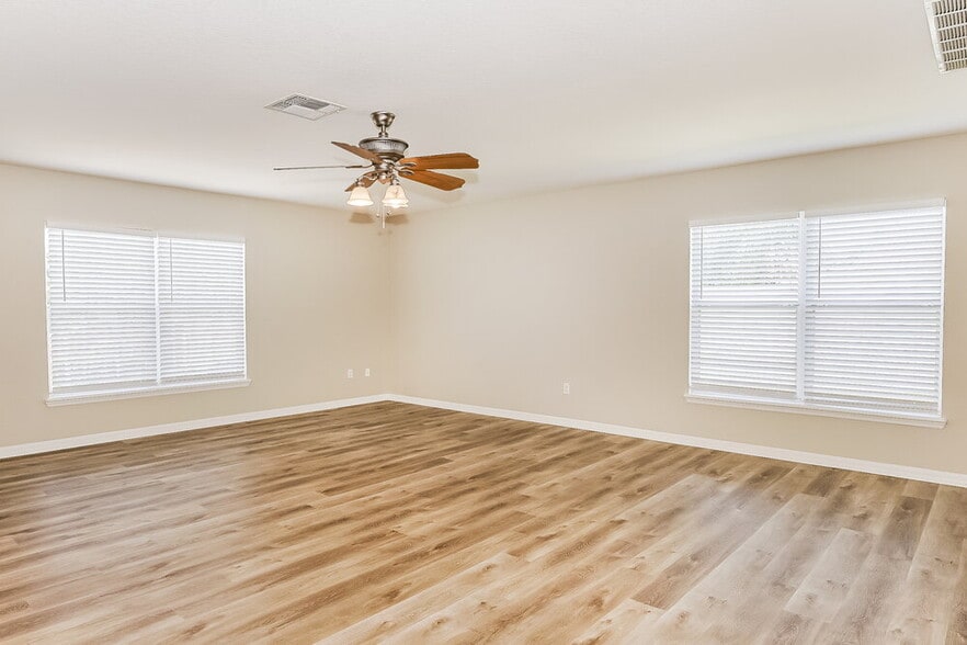 Building Photo - 217 Casa Marina Pl