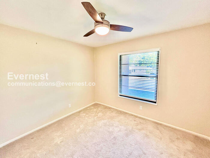 Building Photo - 5408 Waltham Ave