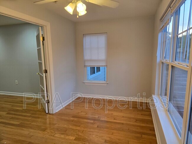 Building Photo - 929 Morreene Rd