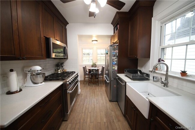 Building Photo - 15 Beacon Hill Rd