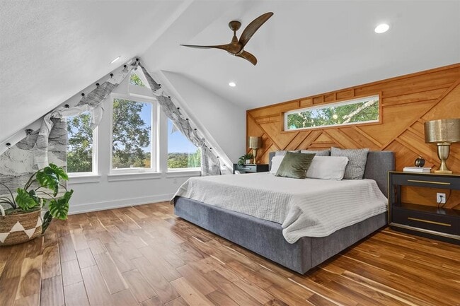 Primary Photo - 2712 Oak Springs Dr