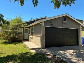 Building Photo - Tri-level Home with 4 bedrooms in Loveland!