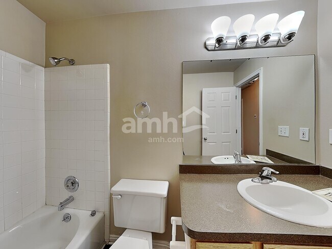 Building Photo - 771 S 900 E