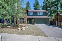 Building Photo - 462 E Twelve Oaks Dr