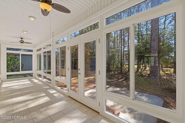 Building Photo - 3929 Harmony Cir