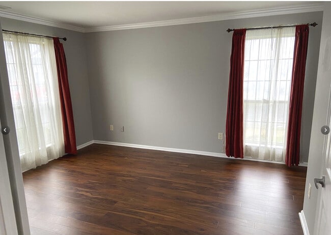 First Floor Second Master Suite - 321 Steeplechase Ct