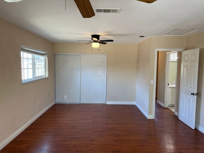 Building Photo - 14985 Genesee Rd